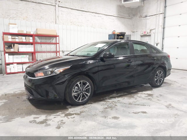 KIA Forte Lxs 2024 3KPF24AD8RE741837 Image 2