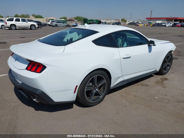 Ford Mustang Ecoboost Fastback 2024 1FA6P8TH3R5107409 Image 4