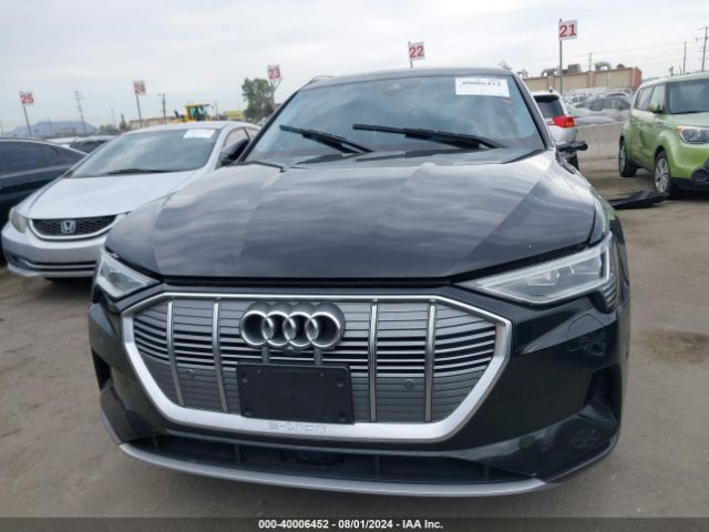 WA1VABGE5KB011092 Audi E-tron Premium Plus
