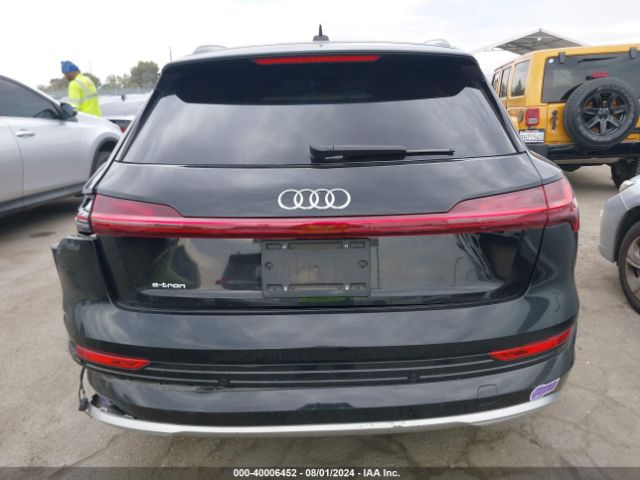 WA1VABGE5KB011092 Audi E-tron Premium Plus