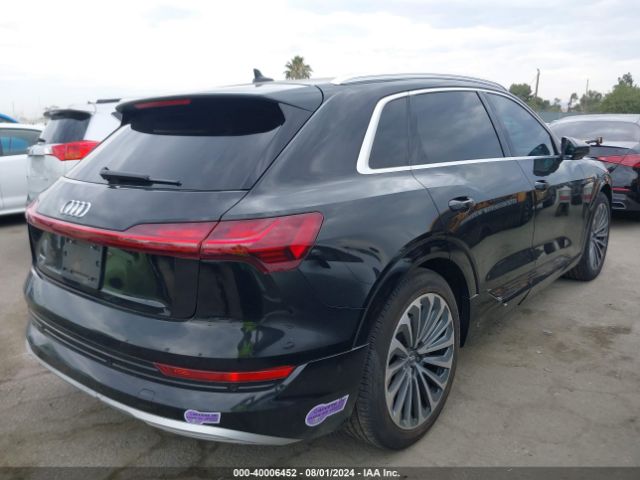 WA1VABGE5KB011092 Audi E-tron Premium Plus