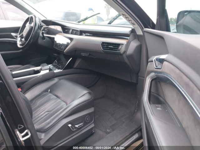 WA1VABGE5KB011092 Audi E-tron Premium Plus