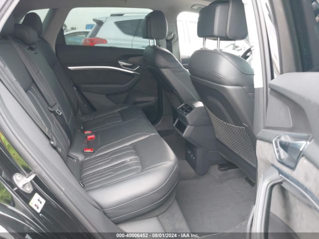 WA1VABGE5KB011092 Audi E-tron Premium Plus