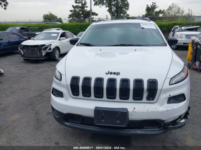 1C4PJLAS6HW592381 Jeep Cherokee Altitude Fwd