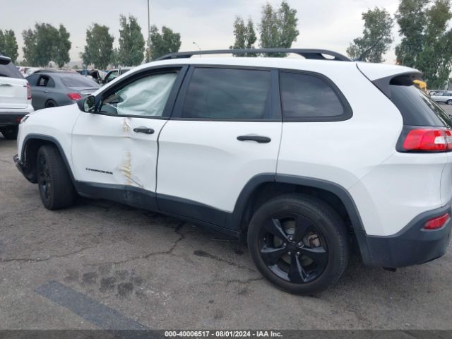1C4PJLAS6HW592381 Jeep Cherokee Altitude Fwd