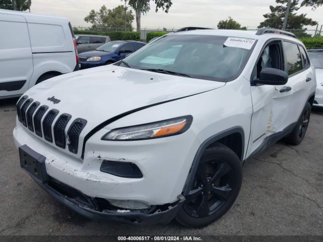 1C4PJLAS6HW592381 Jeep Cherokee Altitude Fwd