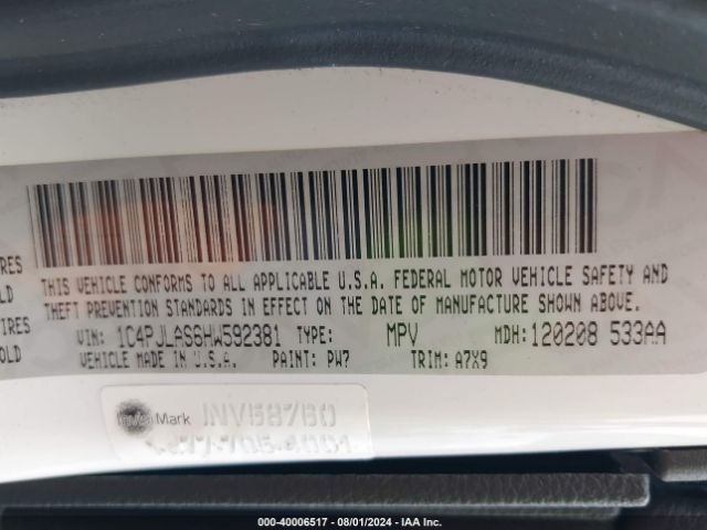 1C4PJLAS6HW592381 Jeep Cherokee Altitude Fwd