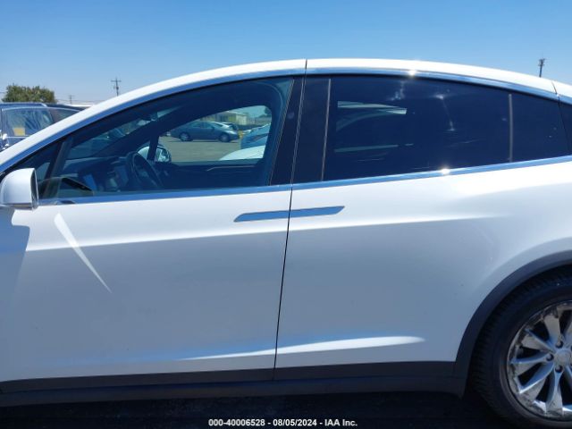 5YJXCBE22JF101300 Tesla Model X 100d/75d/p100d