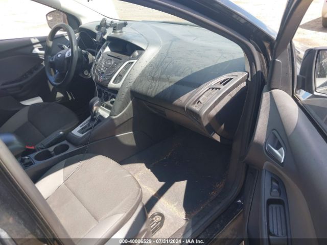 1FADP3K24EL307678 Ford FOCUS SE