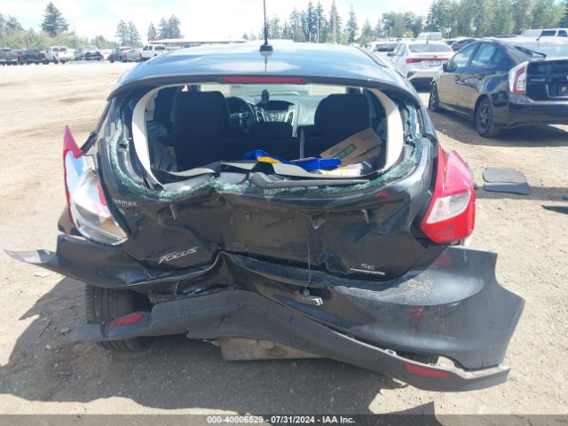 1FADP3K24EL307678 Ford FOCUS SE