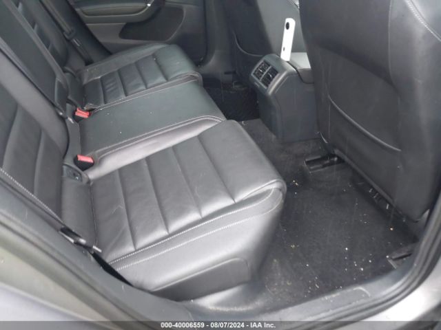 WVWLF7AU8FW249464 Volkswagen Golf R 4-door