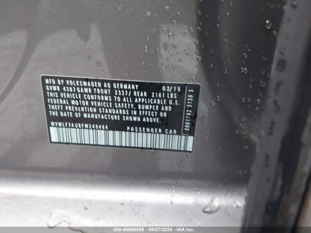 WVWLF7AU8FW249464 Volkswagen Golf R 4-door
