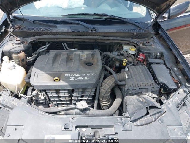 1C3CCBAB3EN141546 Chrysler 200 LX