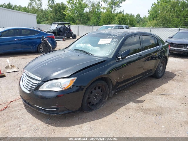 1C3CCBAB3EN141546 Chrysler 200 LX