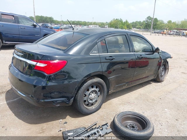 1C3CCBAB3EN141546 Chrysler 200 LX