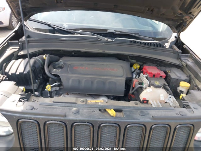 ZACCJBAB8JPJ02337 Jeep Renegade Upland Edition 4x4