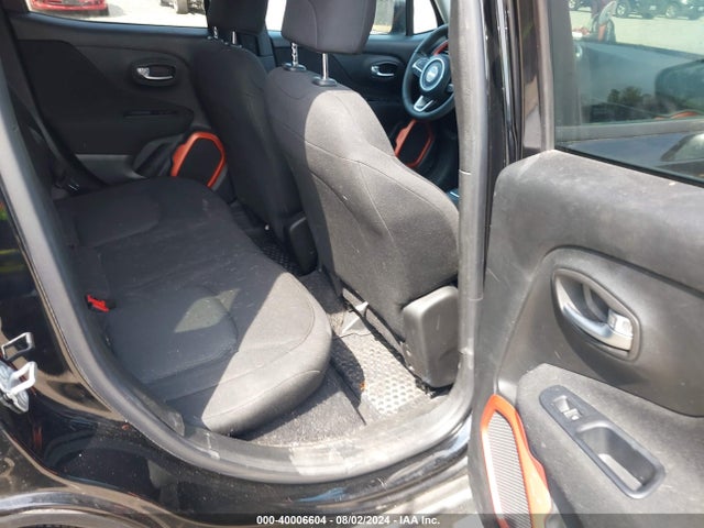 ZACCJBAB8JPJ02337 Jeep Renegade Upland Edition 4x4