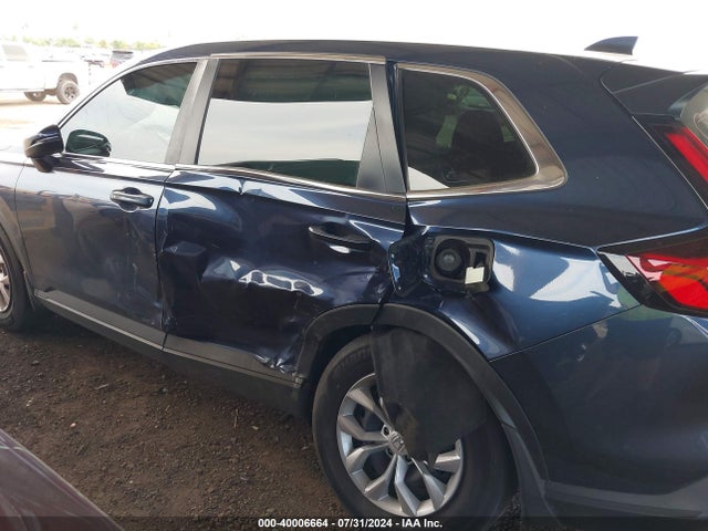 Honda Cr-v Lx 2wd 2023 2HKRS3H22PH304940 Image 6