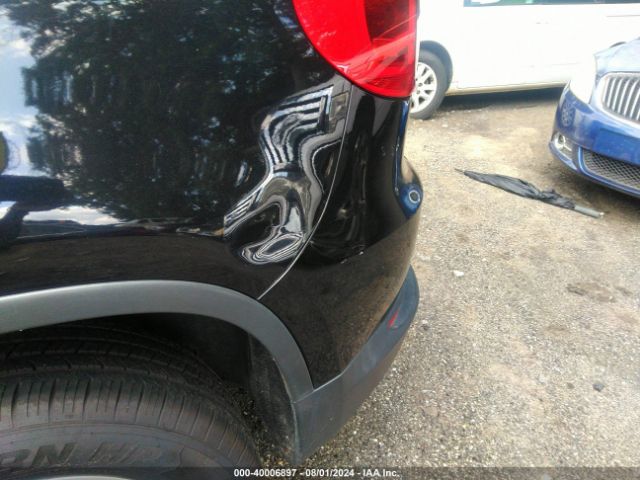 WVGAV7AX9FW563141 Volkswagen TIGUAN S