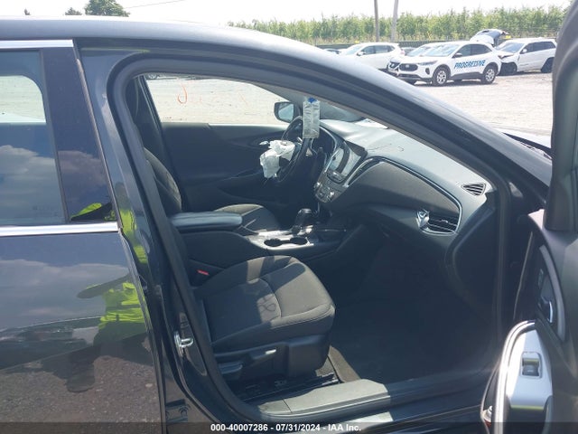 Chevrolet MALIBU LT 2018 1G1ZD5ST7JF170394 Image 5