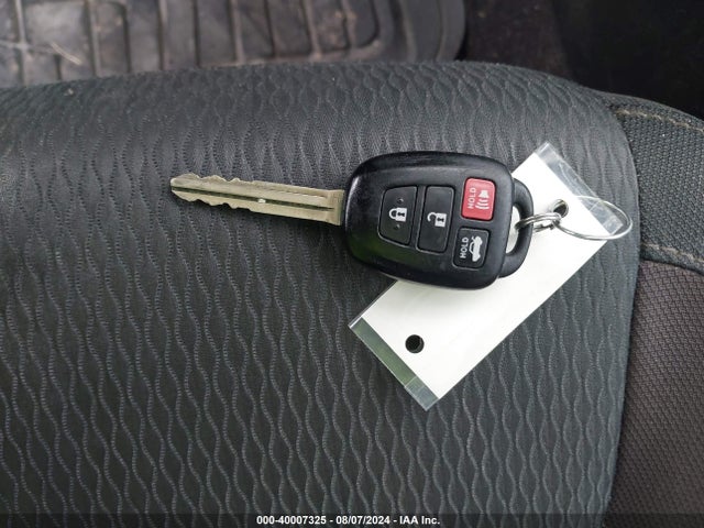 Toyota COROLLA LE 2019 5YFBURHE4KP942417 Image 11