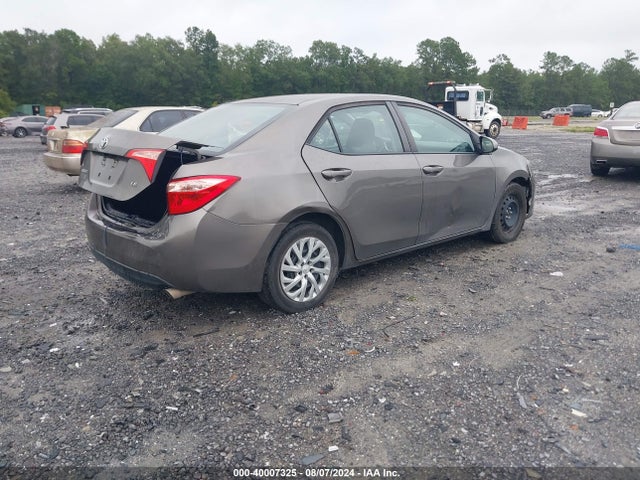 Toyota COROLLA LE 2019 5YFBURHE4KP942417 Image 4