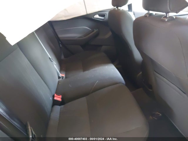 Ford FOCUS SE 2018 1FADP3K2XJL214349 Image 8