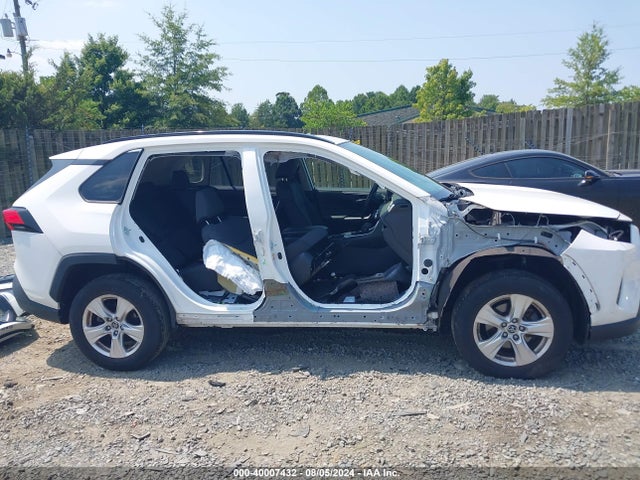 Toyota Rav4 Xle 2019 JTMP1RFVXKD013577 Image 14