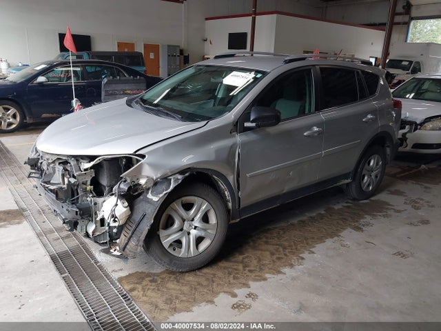 Toyota RAV4 LE 2014 JTMZFREV6EJ018521 Image 2