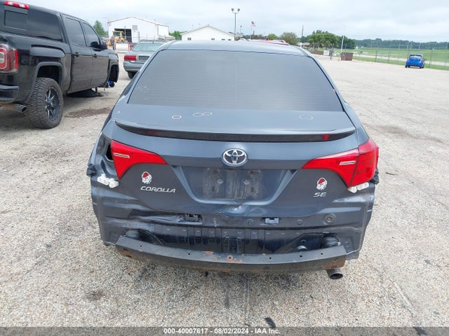 Toyota COROLLA SE 2018 5YFBURHE2JP840743 Image 16