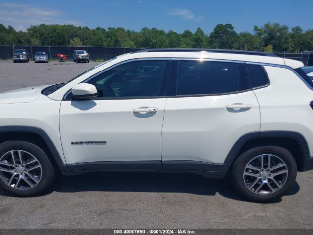 3C4NJCBB7JT468458 Jeep Compass Sun And Wheel Fwd