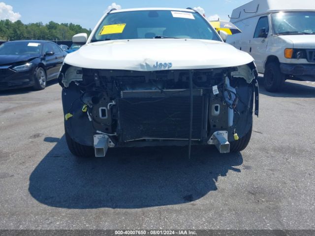 3C4NJCBB7JT468458 Jeep Compass Sun And Wheel Fwd
