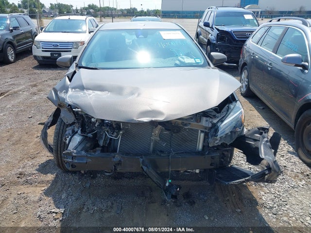 Toyota COROLLA LE 2018 2T1BURHE1JC103405 Image 13