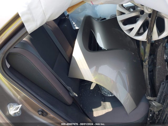 Toyota COROLLA LE 2018 2T1BURHE1JC103405 Image 8