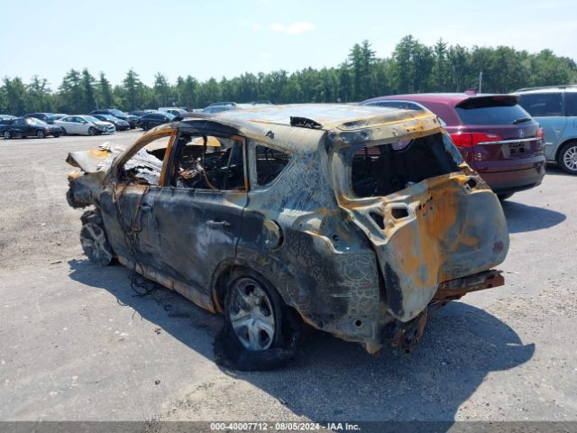 2T3BFREV9FW406055 Toyota RAV4 LE
