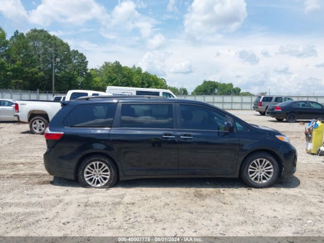 5TDYK3DC8FS616330 Toyota Sienna Xle 8 Passenger