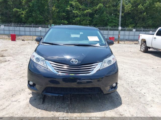 5TDYK3DC8FS616330 Toyota Sienna Xle 8 Passenger