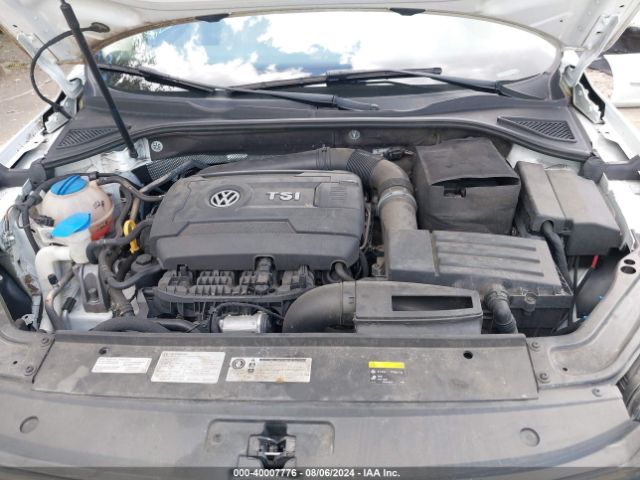 1VWBT7A38HC063601 Volkswagen Passat 1.8t Se