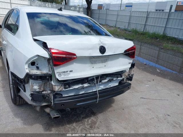 1VWBT7A38HC063601 Volkswagen Passat 1.8t Se