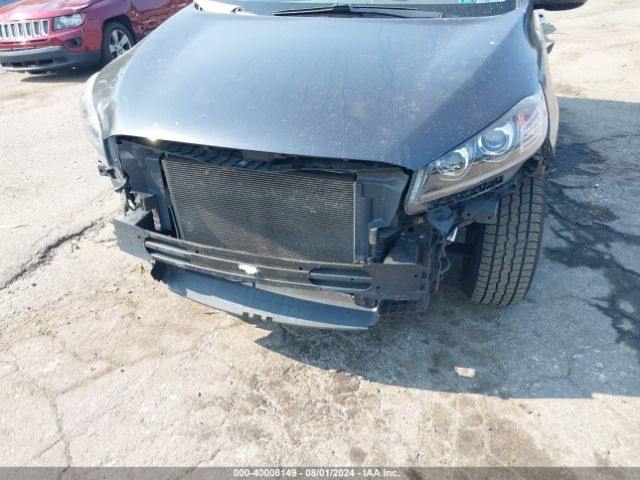 5XYPGDA58KG490776 KIA Sorento 3.3l Lx