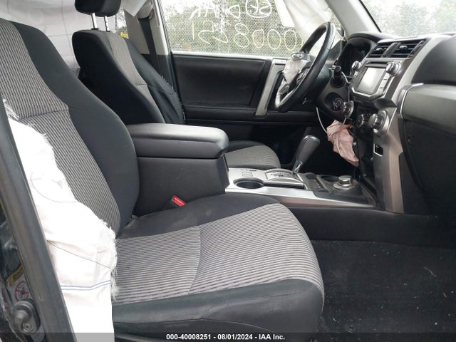 Toyota 4RUNNER SR5 2016 JTEBU5JR0G5283158 Image 5
