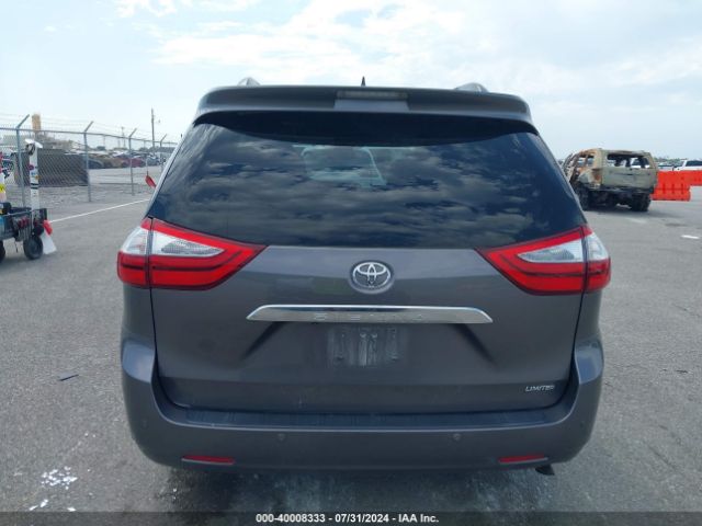 5TDYK3DC5FS688022 Toyota Sienna Limited 7 Passenger