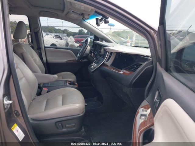 5TDYK3DC5FS688022 Toyota Sienna Limited 7 Passenger