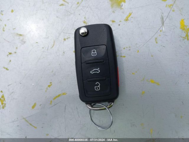 WVGAV7AX1FW590415 Volkswagen Tiguan Sel