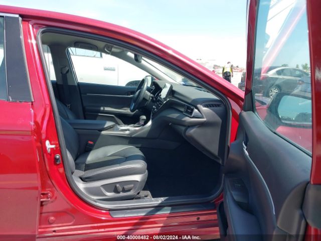 4T1F11AK3NU715606 Toyota CAMRY XLE