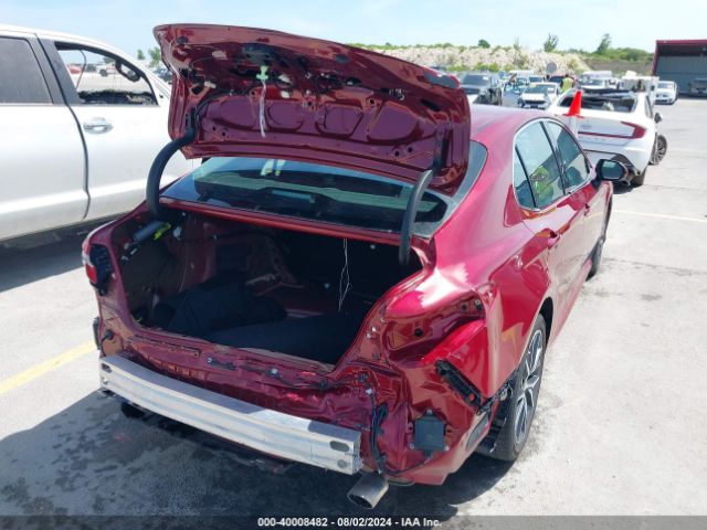4T1F11AK3NU715606 Toyota CAMRY XLE