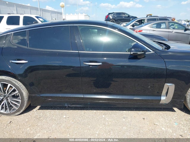 KIA Stinger Premium 2018 KNAE25LA8J6013950 Image 13