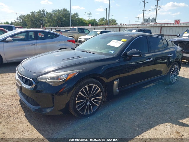 KIA Stinger Premium 2018 KNAE25LA8J6013950 Image 2