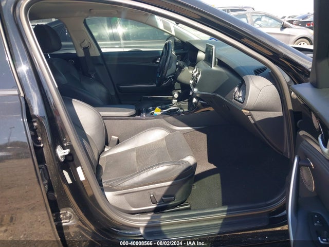 KIA Stinger Premium 2018 KNAE25LA8J6013950 Image 5