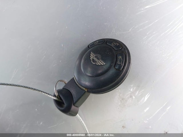 2008 MINI COOPER S WMWMF73518TT87178 Photo 10